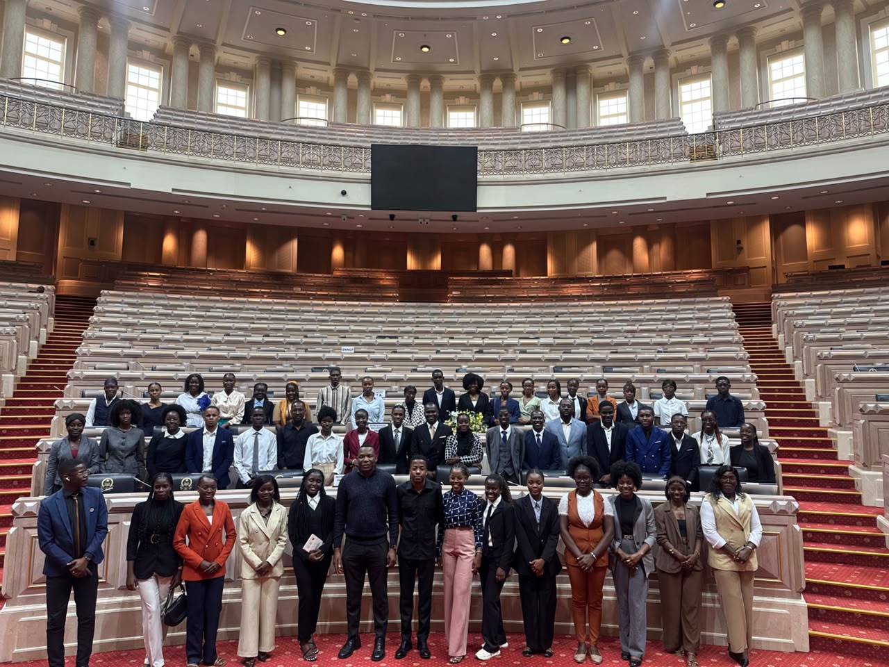 MNJUA promove visita de estudantes universitários a Assembleia  Nacional para aprofundar conhecimentos sobre o Parlamento e o Prémios de Estudos Parlamentares